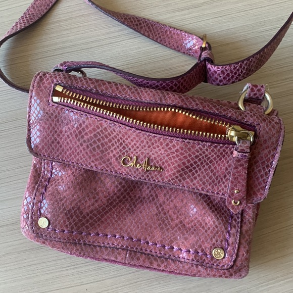 Vintage Leather Cole Haan Crossbody Bag - Picture 7 of 8